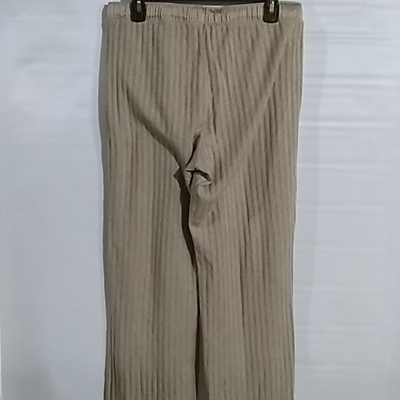 Dana Buchman Pajama Set - Picture 7 of 8